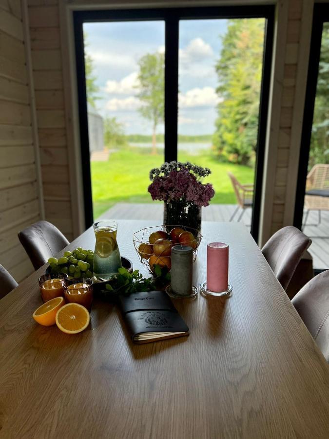 Okno Na Wode- Caloroczne Domy Z Linia Brzegowa Jeziora I Sauna Rybno  Экстерьер фото